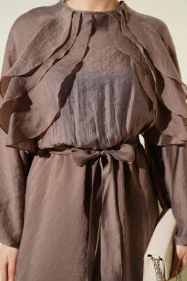 Önü Fırfırlı Bel Lastikli Kuşaklı Elbise Vizon - Elbise