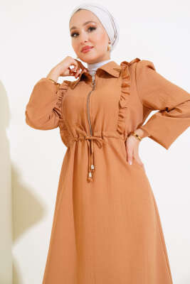 Önü Fırfırlı Fermuarlı Elbise Camel - Tesettür Elbise