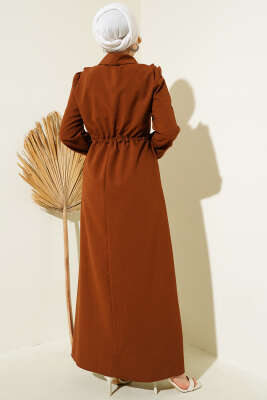 Önü Fırfırlı Fermuarlı Elbise Kahve - Tesettür Elbise