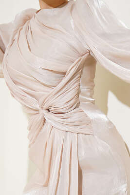 Önü Fiyonklu Abiye Elbise Bej - Tesettür Elbise