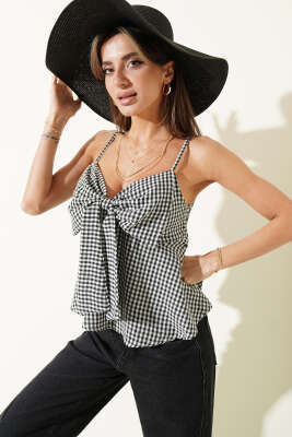 Önü Fiyonklu Askılı Bluz Siyah - Kadın Giyim Modelleri