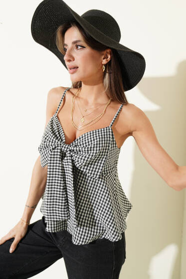 Önü Fiyonklu Askılı Bluz Siyah - Yılın Fırsatı