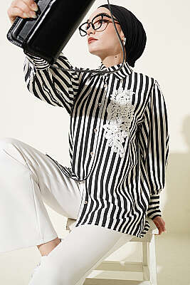 Önü Güpürlü Çizgili Gömlek Siyah 