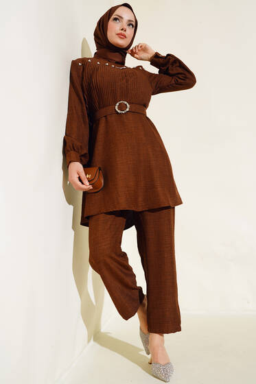  Önü İnci Detaylı Kemerli Tunik Takımı Kahve - İkili Takım