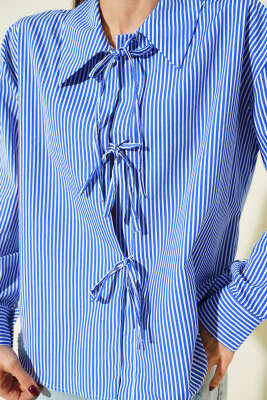 Önü İp Bağlamalı Gömlek Saks Çizgili - Kadın Giyim Modelleri