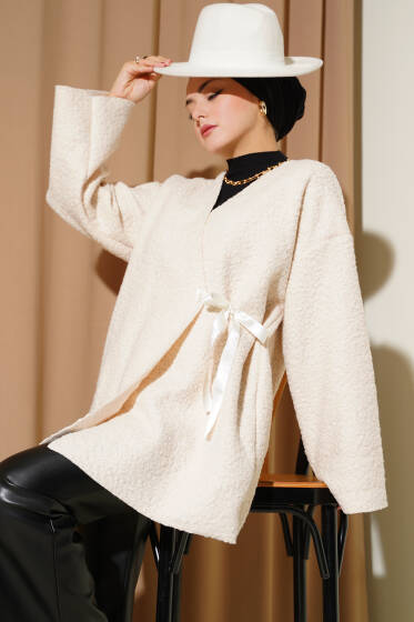 Önü Kurdeleli Buklet Ceket Krem - Ceket