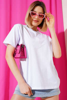 Önü Kuş Baskılı Basic T-shirt Beyaz - Kadın Giyim Modelleri