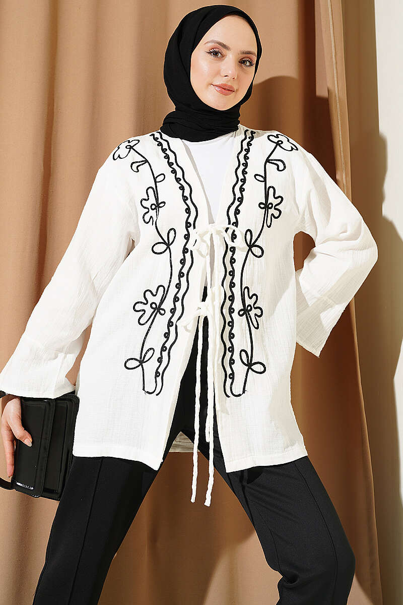 Önü Nakışlı Bağcıklı Müslin Kimono Ekru