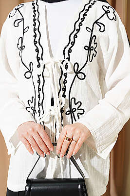 Önü Nakışlı Bağcıklı Müslin Kimono Ekru - Dış Giyim&Mont