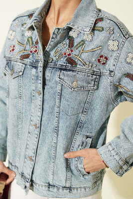 Önü Nakışlı İncili Kot Kısa Ceket Kar Yıkama - Kadın Giyim Modelleri