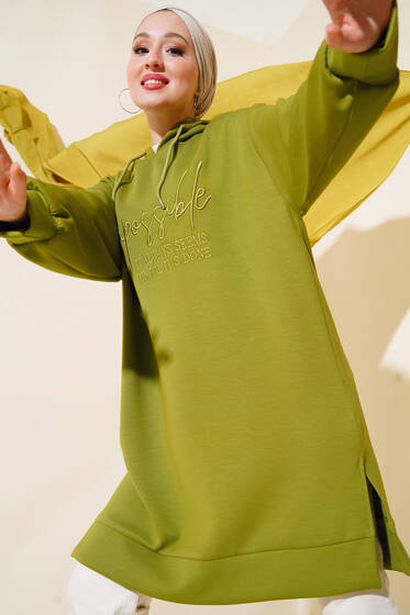 Önü Nakışlı Kapüşonlu Tunik Yağ Yeşili - Tunik