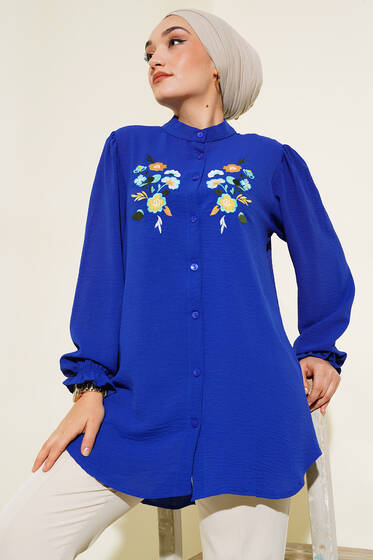 Önü Nakışlı Kol Büzgülü Tunik Saks - Tunik