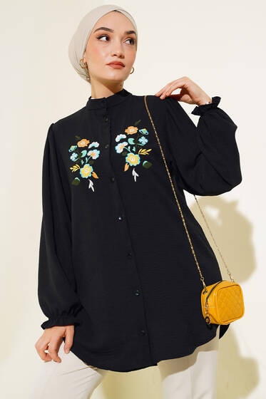 Önü Nakışlı Kol Büzgülü Tunik Siyah - Tunik