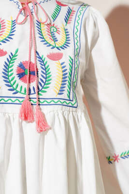 Önü Nakışlı Püskül İpli Tunik Pembe - 500-700 TL Ürünler