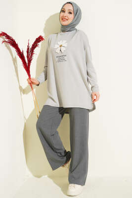 Önü Papatya Armalı Tunik Gri - Tunik
