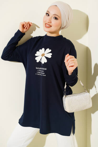 Önü Papatya Armalı Tunik Lacivert - Tunik