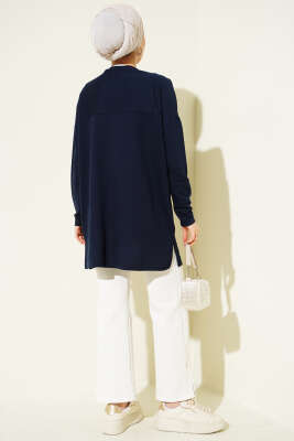 Önü Papatya Armalı Tunik Lacivert - Tunik