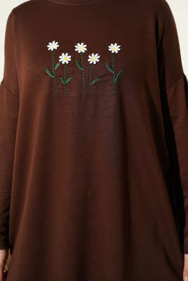 Önü Papatya Nakışlı Tunik Kahve - Tunik