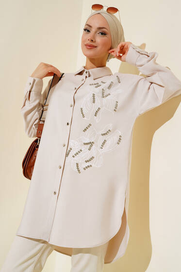 Önü Parlak Taş Detaylı Gömlek Bej - Gömlek
