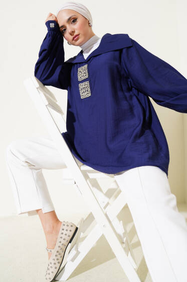 Önü Parlak Taşlı Oversize Tunik Lacivert - Tunik