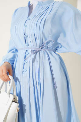 Önü Pileli Brit Düğmeli Elbise Bebe Mavi - Tesettür Elbise