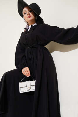 Önü Pileli Brit Düğmeli Elbise Siyah - Tesettür Elbise