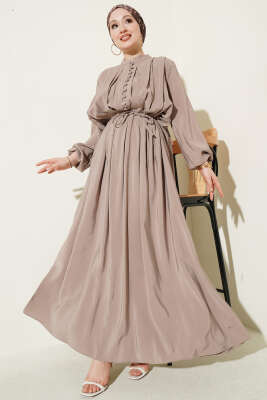 Önü Pileli Düğmeli Modal Elbise Bej 