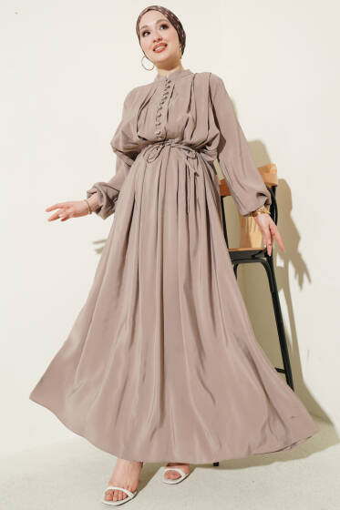Önü Pileli Düğmeli Modal Elbise Bej - Elbise