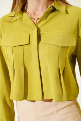 Önü Pileli Kısa Gömlek Yağ Yeşili - Kadın Giyim Modelleri