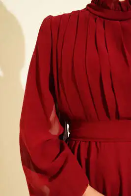 Önü Pileli Kuşaklı Şifon Abiye Elbise Bordo - Tesettür Elbise