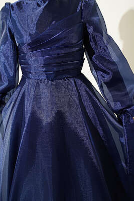 Önü Pileli Tül Abiye Elbise Lacivert - Elbise