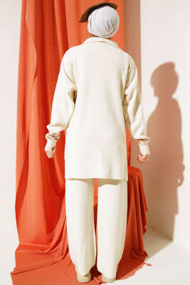 Önü Püskül Detaylı Triko İkili Takım Bej - Triko İkili Takım