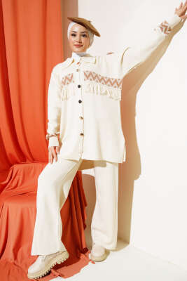 Önü Püskül Detaylı Triko İkili Takım Bej - Triko İkili Takım