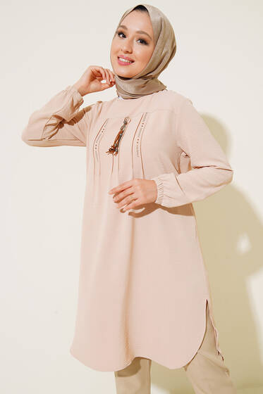 Önü Takı Detaylı Uzun Tunik Bej - Tunik