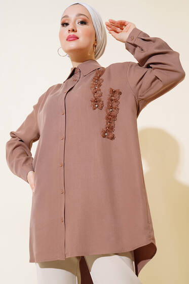 Önü Taş Detaylı Gömlek Kahve - Gömlek