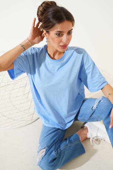 Önü Taş Süslemeli T-shirt Mavi - Kadın Giyim Modelleri
