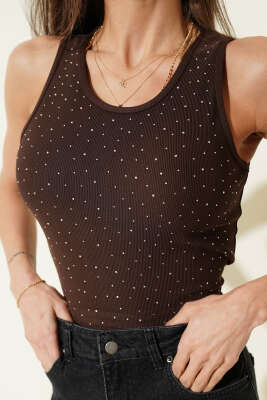 Önü Taşlı Askılı Crop Kahve - Kadın Giyim Modelleri