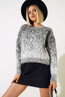 Önü Taşlı Kısa Triko Kazak Siyah - Kadın Giyim Modelleri