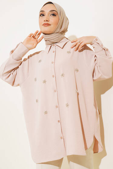 Önü Taşlı Yırtmaçlı Gömlek Bej - Gömlek