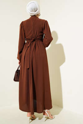 Önü Tül Çiçekli Kuşaklı Elbise Kahve - Tesettür Elbise