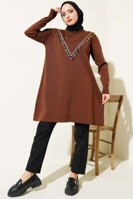 Önü V Boncuklu Triko Tunik Kahve - Triko Tunik