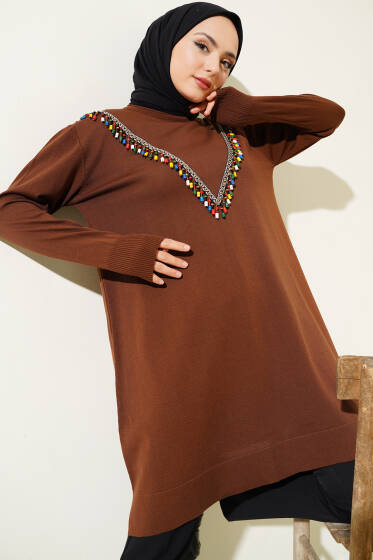 Önü V Boncuklu Triko Tunik Kahve - Tunik