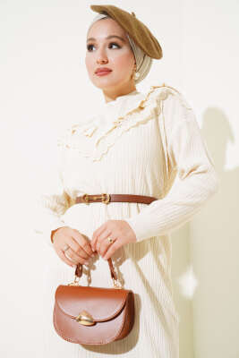 	 Önü V Dantelli Triko Elbise Bej - Tesettür Elbise