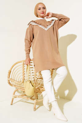 Önü V Dantelli Triko Tunik Latte - Triko Tunik