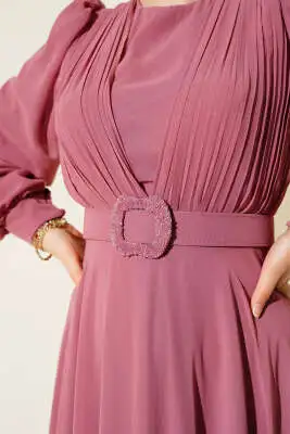 Önü V Pileli Kemerli Abiye Elbise Gül Kurusu - Tesettür Elbise