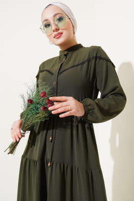 Önü Yarım Düğmeli Kat Kat Elbise Koyu Haki - Tesettür Elbise