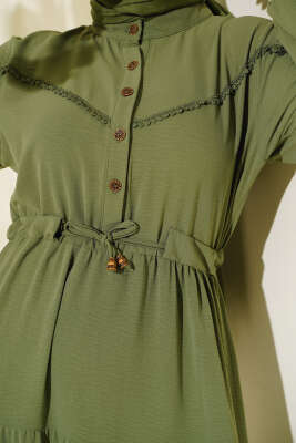 Önü Yarım Düğmeli Kat Kat Elbise Nefti - Tesettür Elbise