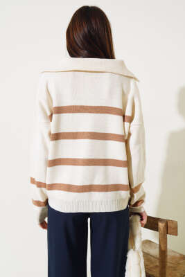 Önü Yarım Fermuarlı Çizgili Triko Kazak Büsküvi - Kadın Giyim Modelleri