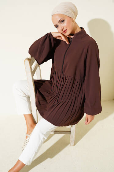 Önü Yarım Fermuarlı Pileli Tunik Kahve - Tunik