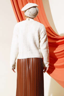 Örgü Düğmeli Kısa Hırka Taş - Triko Hırka